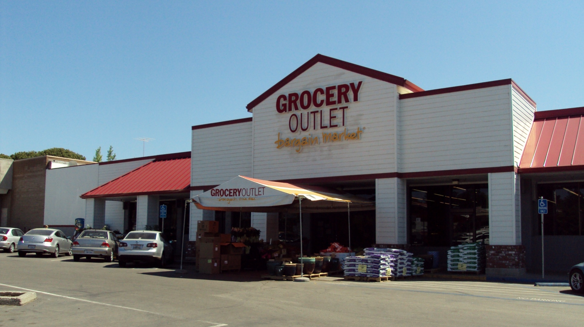 Auburn - Grocery Outlet - Read Investments | Real Estate Development