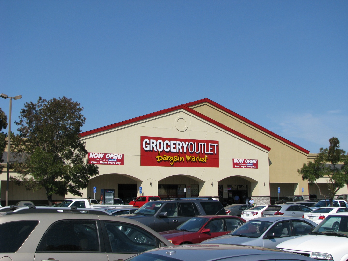 Willits Grocery Outlet Center Read Investments Real Estate
