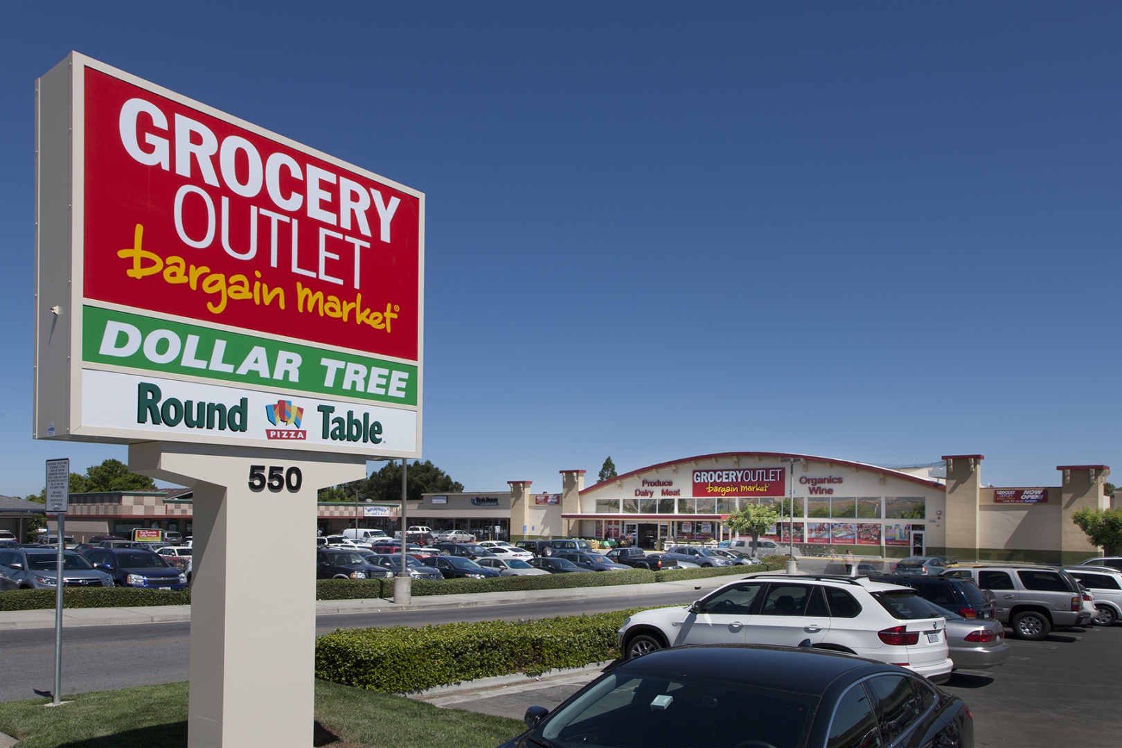 Hollister Grocery Outlet Center Read Investments Real Estate